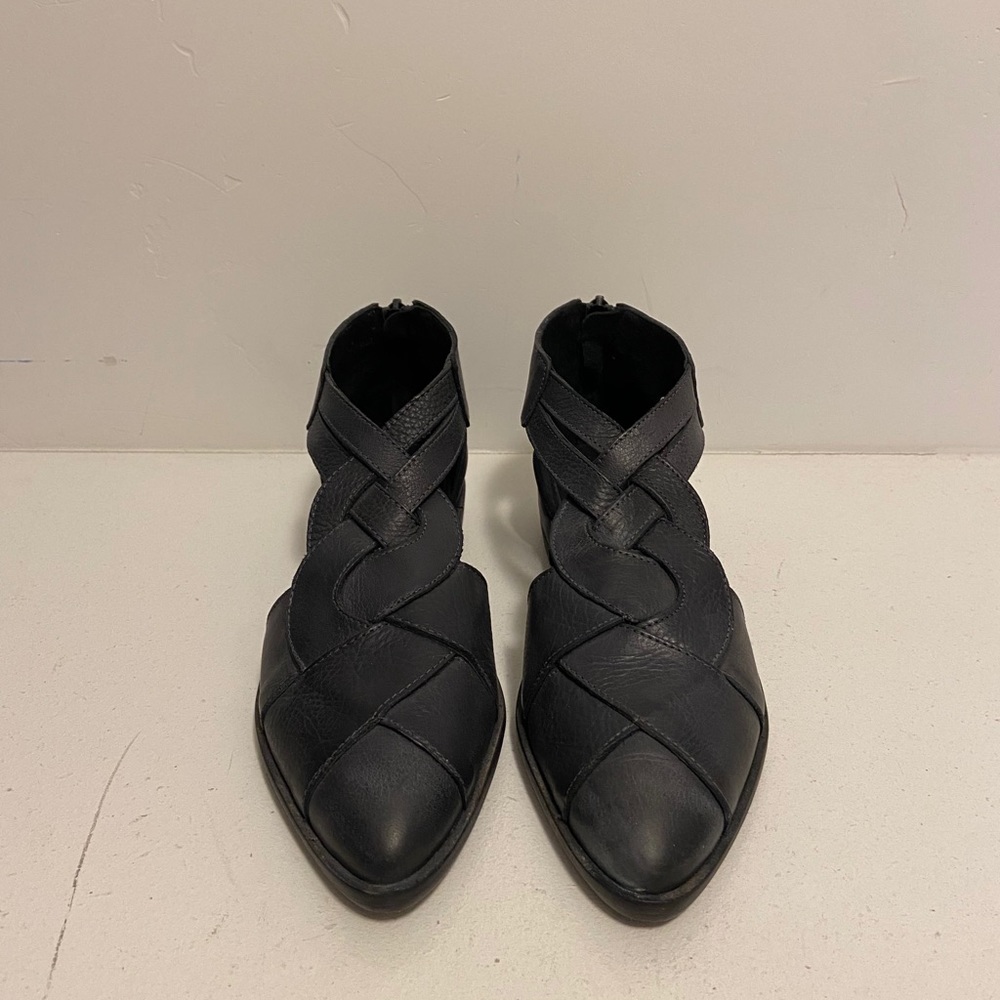 Free People Wanderlust Flat